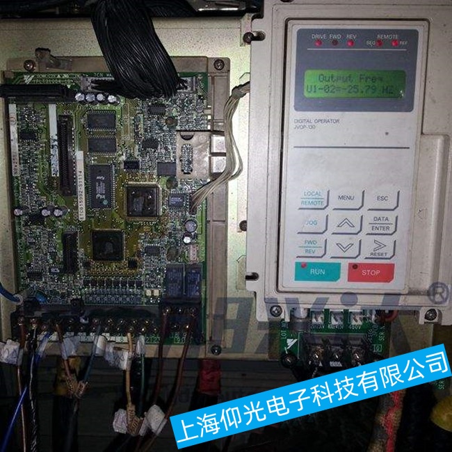 ���ǰ����C(j��)����MC2000׃�l���o�@ʾ����F(xi��n)�^���^��Ƿ�����ϾS���ۺ�����